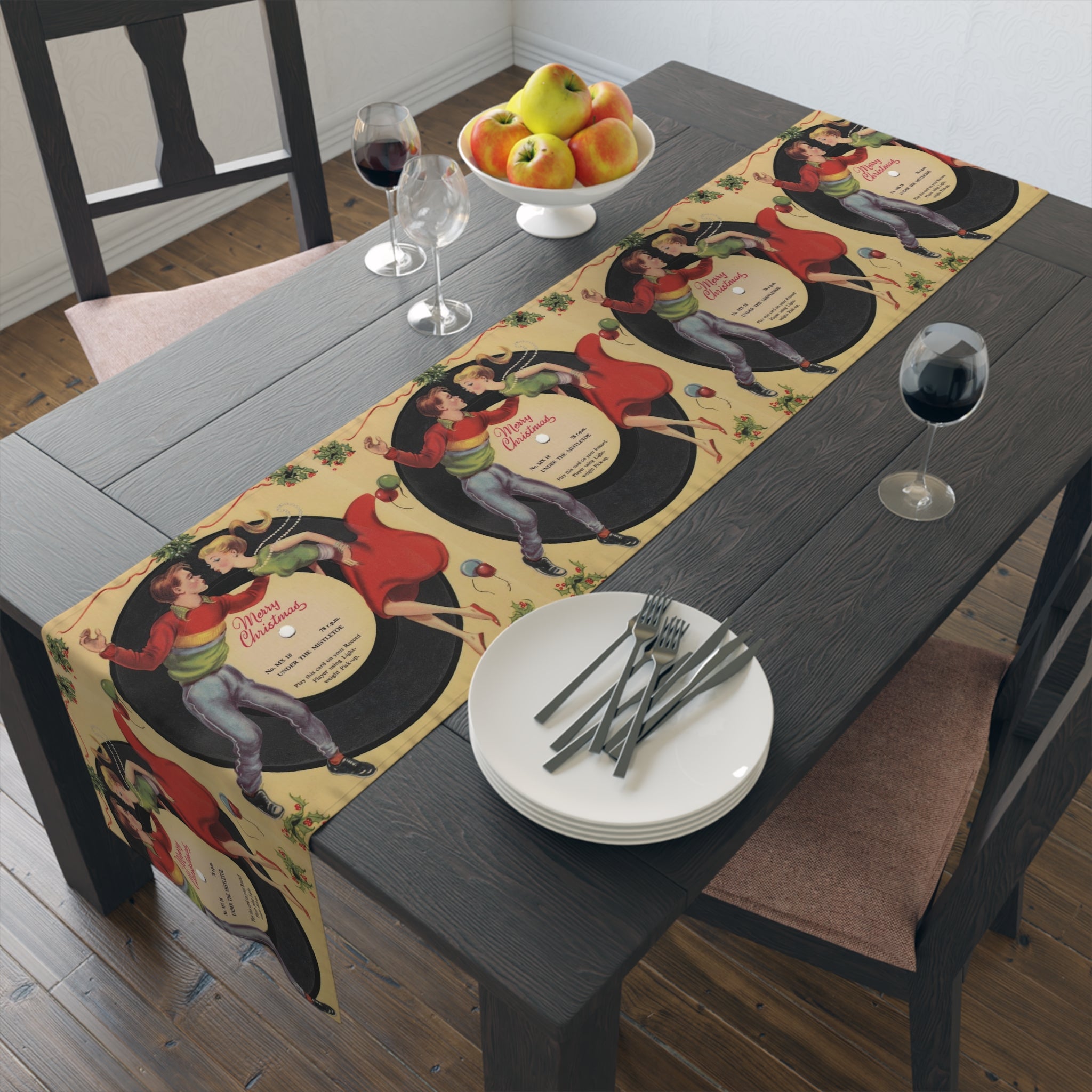 Under The Mistletoe Merry Christmas Table Runner Dancing Couple Record Retro Unique Cozy Cute Holiday Home Decor Polyester Holiday Fabric