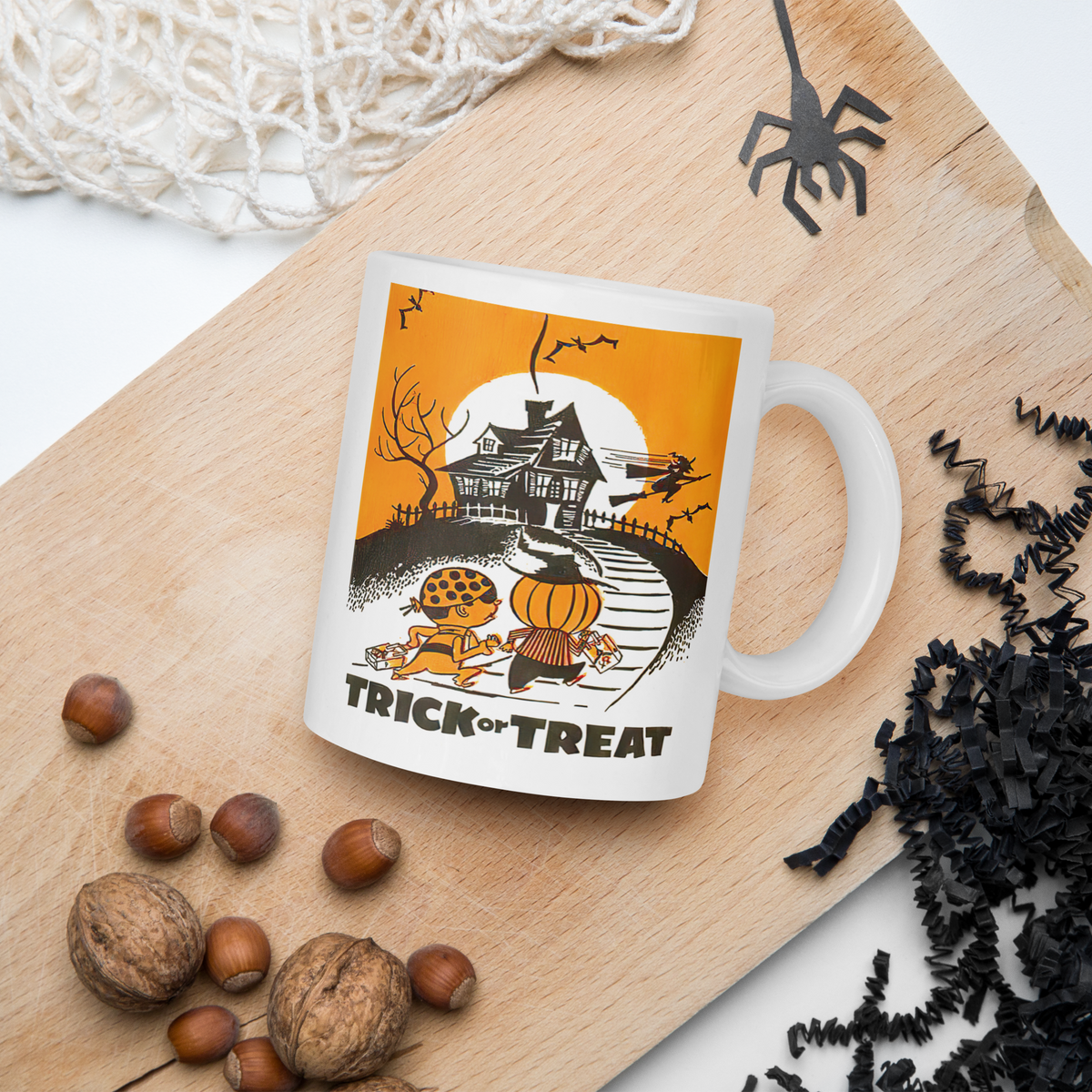 Trick or Treat Halloween Retro Vintage Art Glossy Coffee Mug